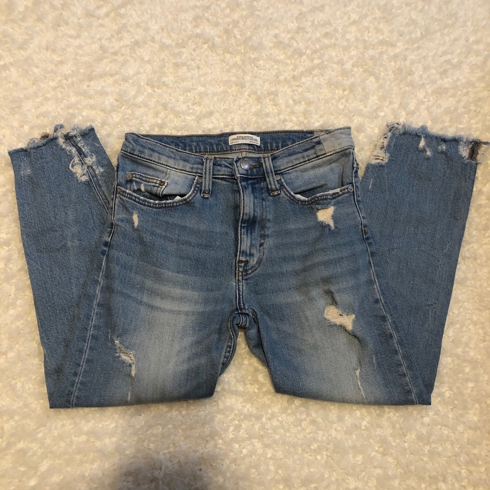 ZARA WOMAN Distressed High Waist Jeans Size 2